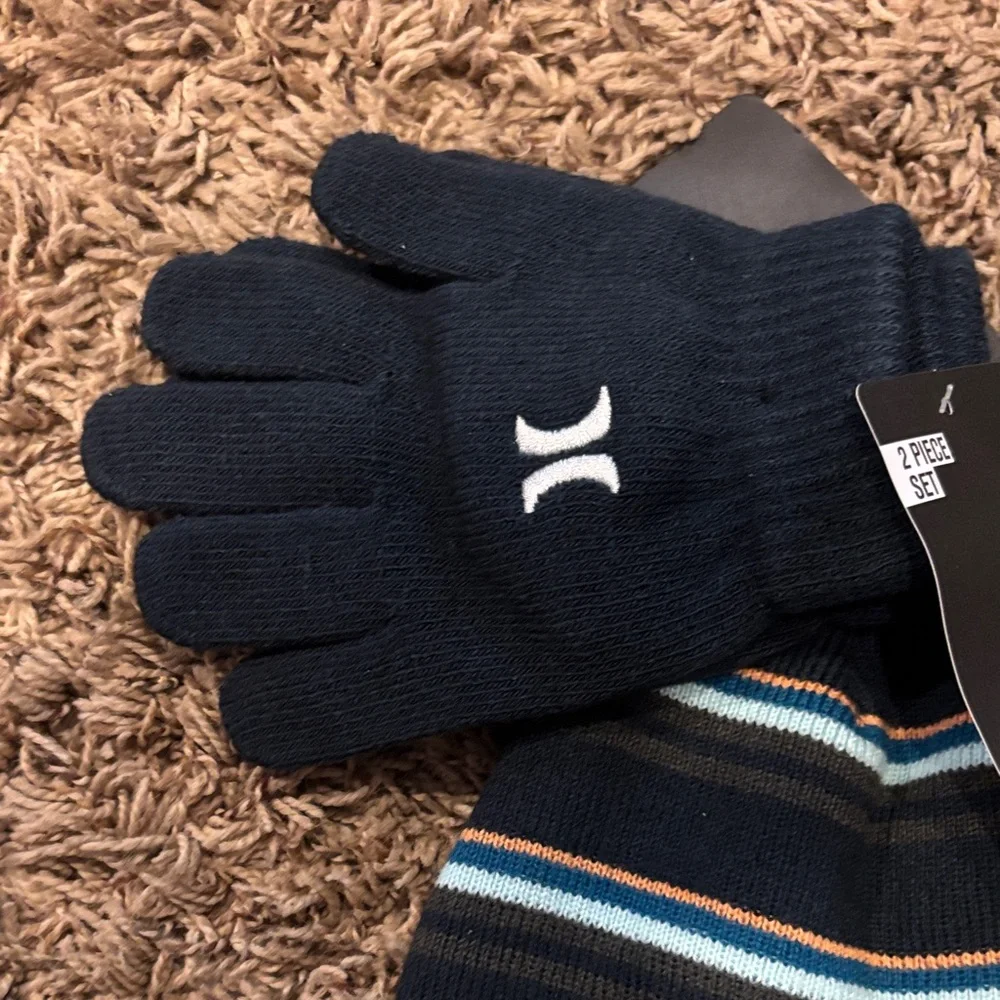 Hurley Navy and Orange Striped Beanie and Gloves